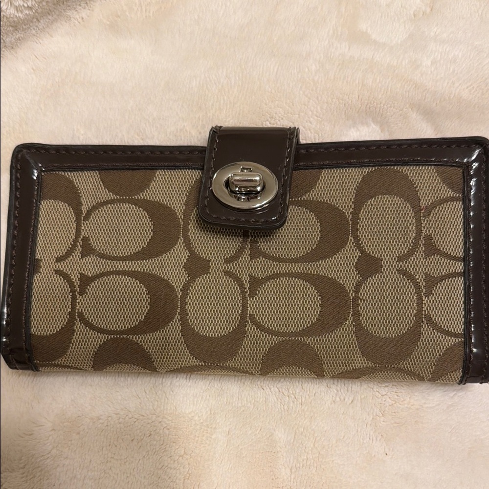 Coach Brown and Tan Key & Card Holder